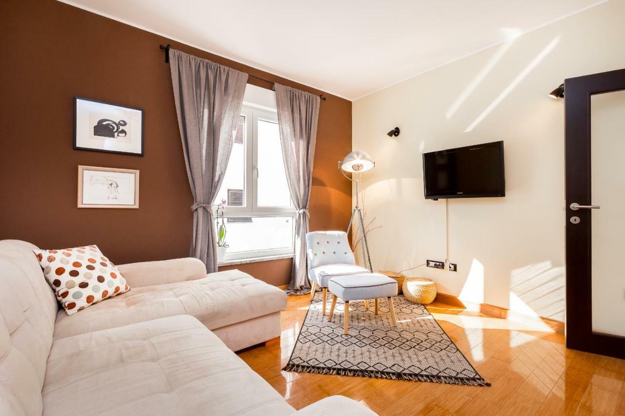 City Stylish Apartment Pula Exteriör bild